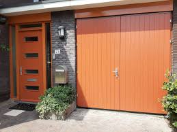 openslaande garagedeuren hout